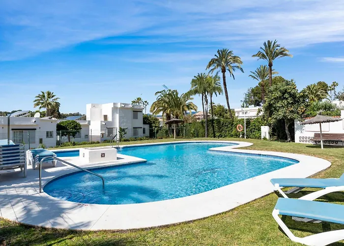 Relaxing Hideaway In Nueva Andalucia Ref M57