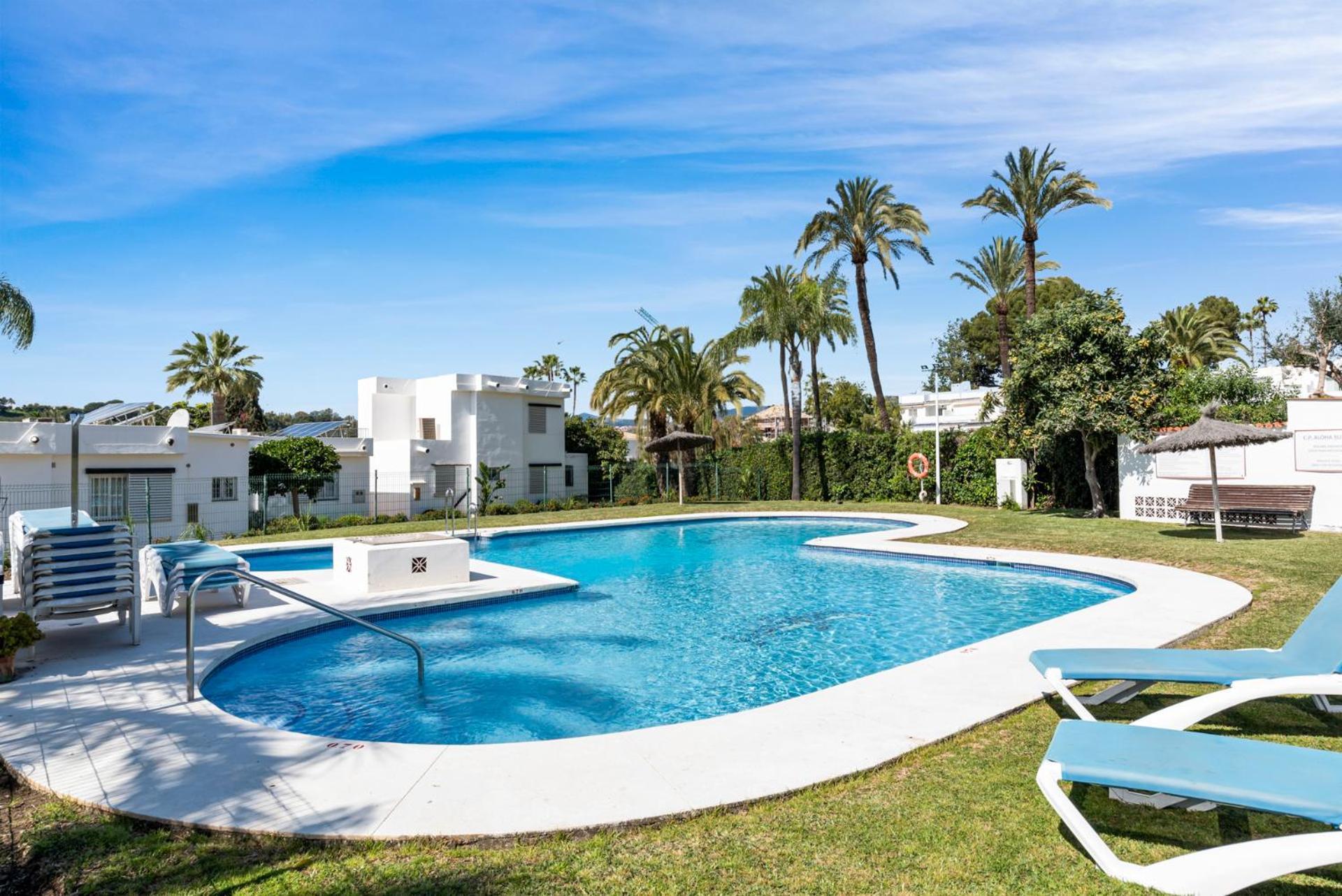 Relaxing Hideaway In Nueva Andalucia Ref M57 Apartment *