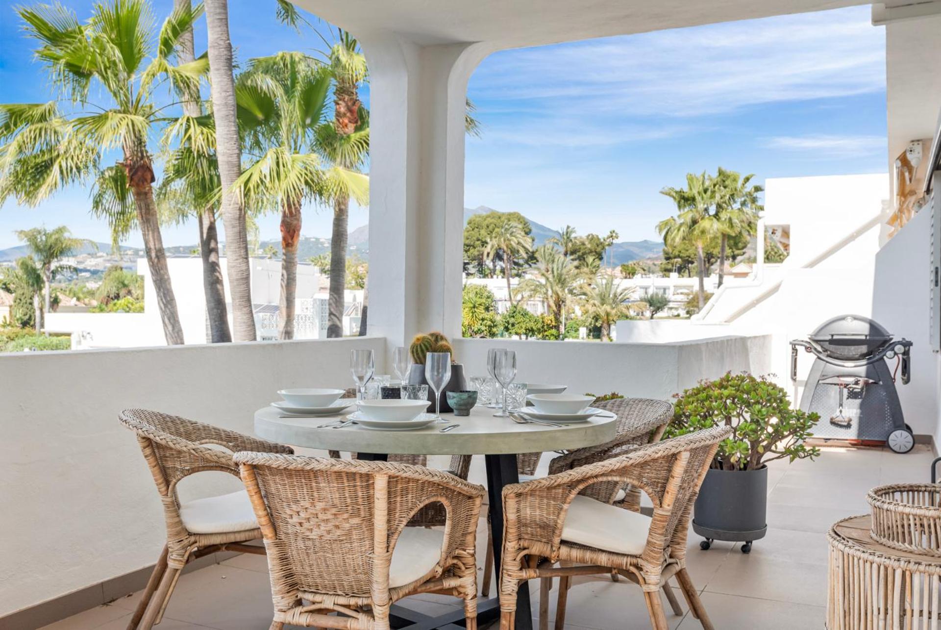 Apartment Relaxing Hideaway In Nueva Andalucia Ref M57 *